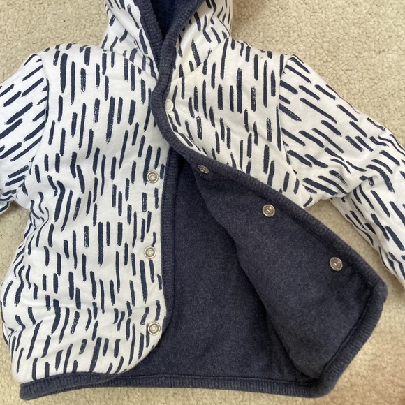 Preloved George Newborn Baby Reversible Navy and White Coat - Up to 4.5kg / 9lbs - Picture 9 of 17